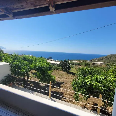 Holiday home Lino E Iolanda