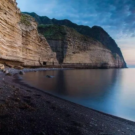 Lino E Iolanda Semesterbostad Pollara